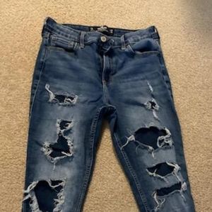 Hollister rip & repair